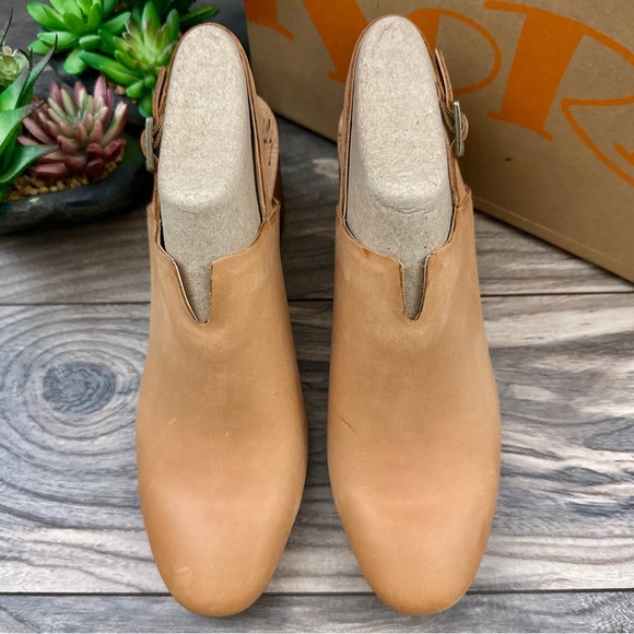 NIB Korks Kork Ease Rayleigh Slingback Block Heel Leather Clogs Natural - Picture 3 of 14